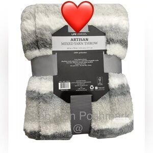 Life Comfort Artisan Mixed Yarn Throw 60" X 70" Luxury Gray & White